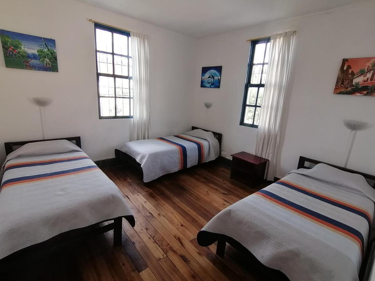 Galapagos Natural Life Hostel Quito Kültér fotó