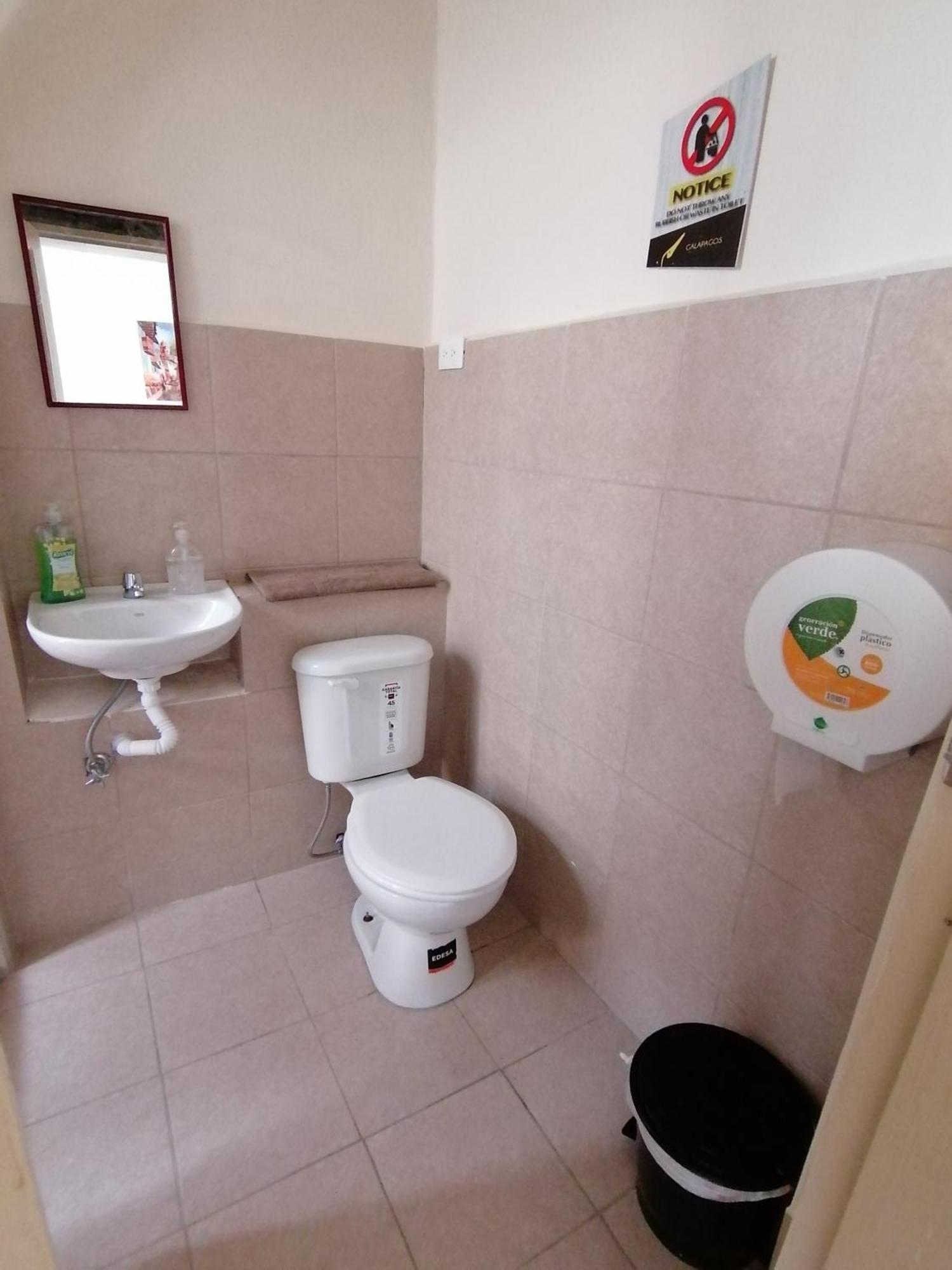 Galapagos Natural Life Hostel Quito Kültér fotó