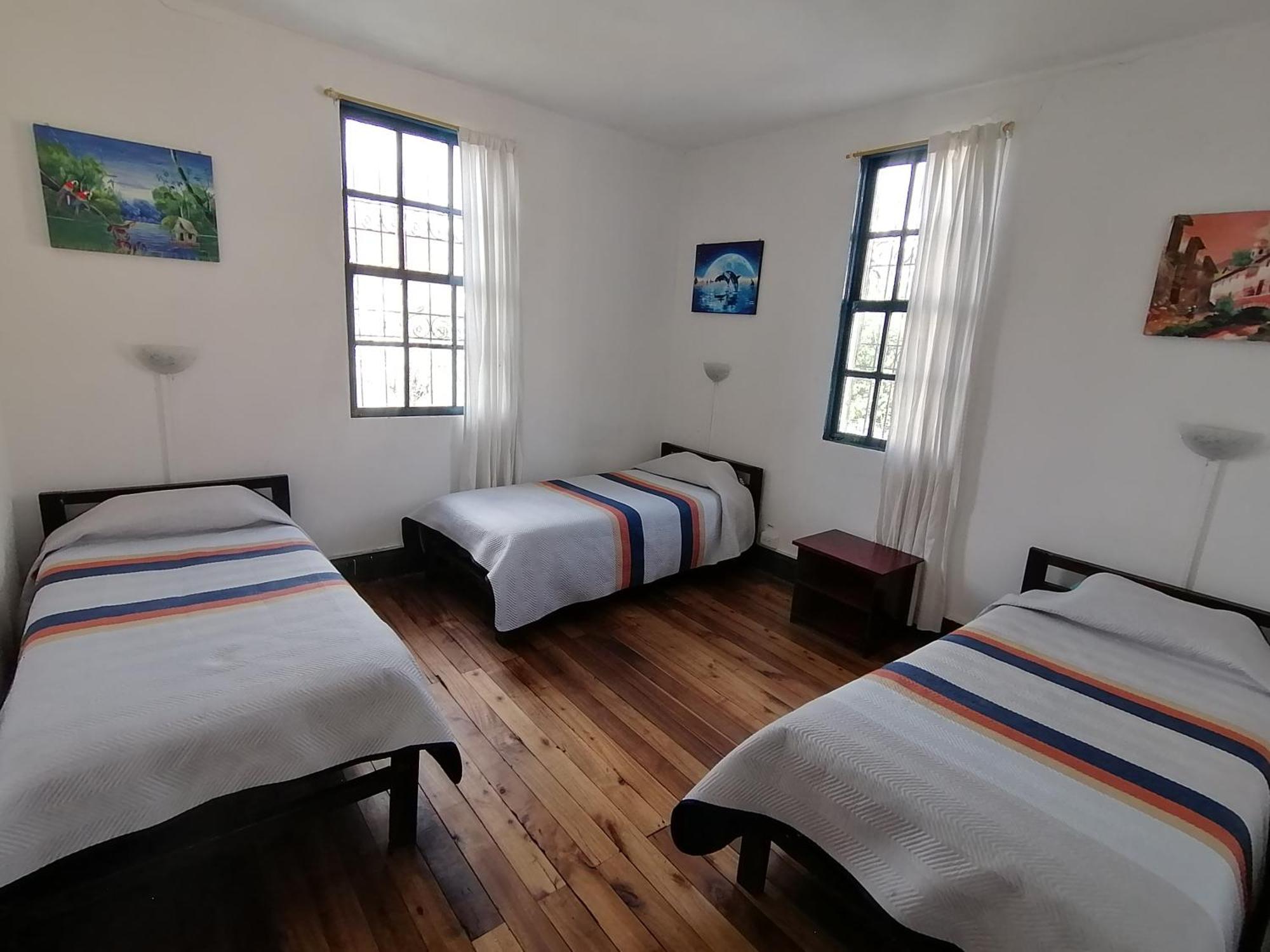 Galapagos Natural Life Hostel Quito Kültér fotó